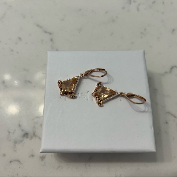 Real Rose gold earrings w/ lab made peach morganite gemstone 💎 - Picture 2 of 4